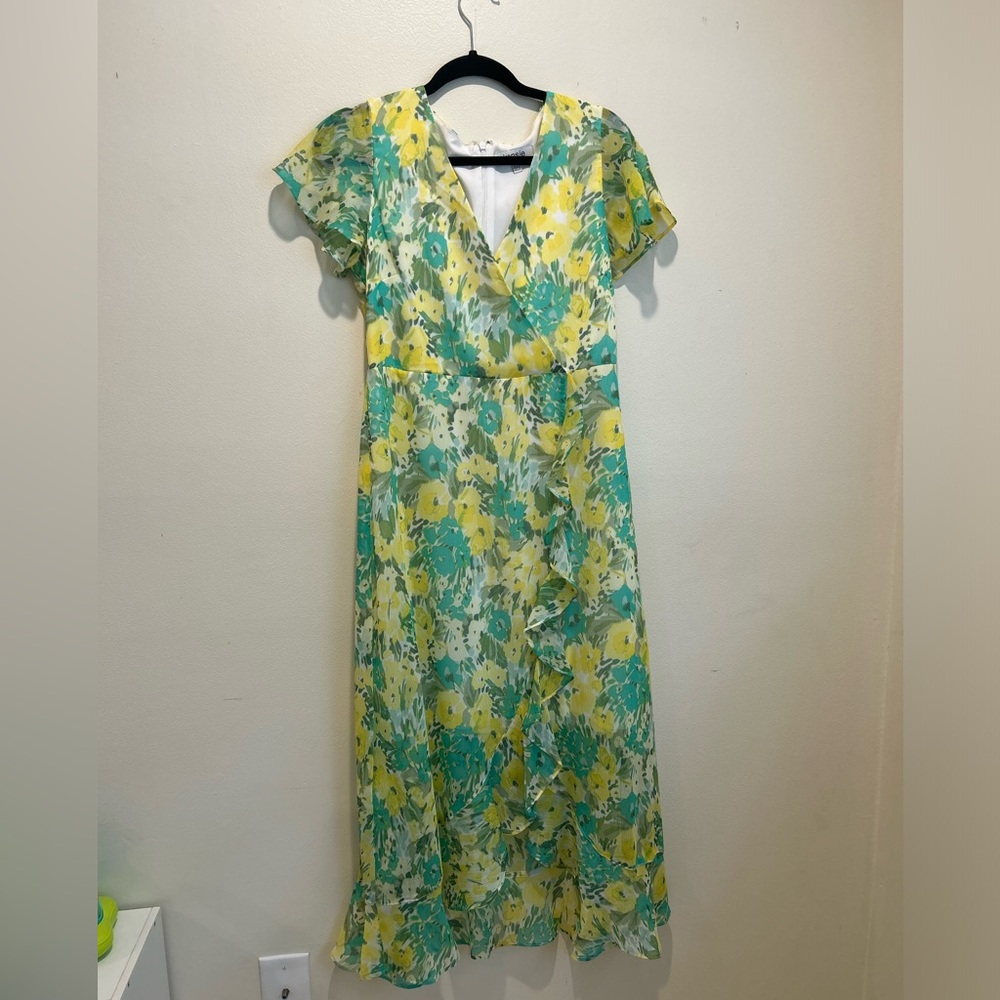 Kensie, size 8 green and yellow maxi dress